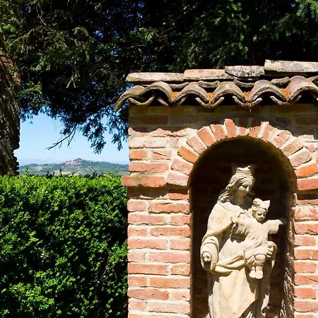 Castello Di - Relais & Bed & Breakfast Montiglio