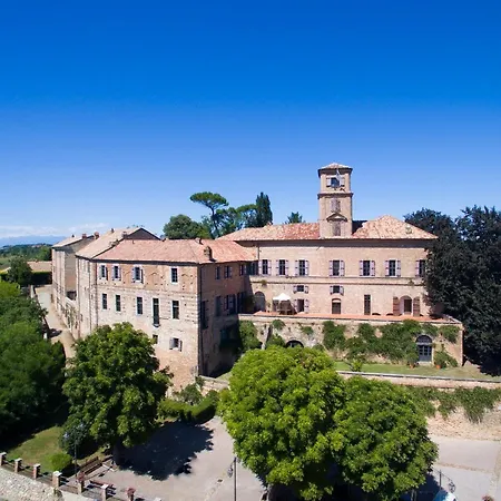 Castello Di - Relais & Bed & Breakfast Montiglio